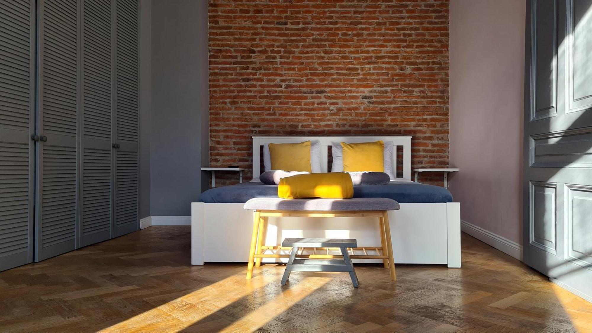 Republicii Brick Appartement